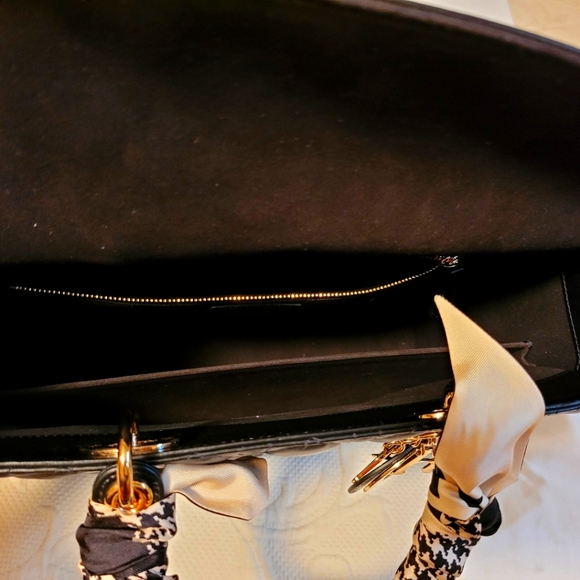 Lady Dior Large Size. EUC - Picture 12 of 17